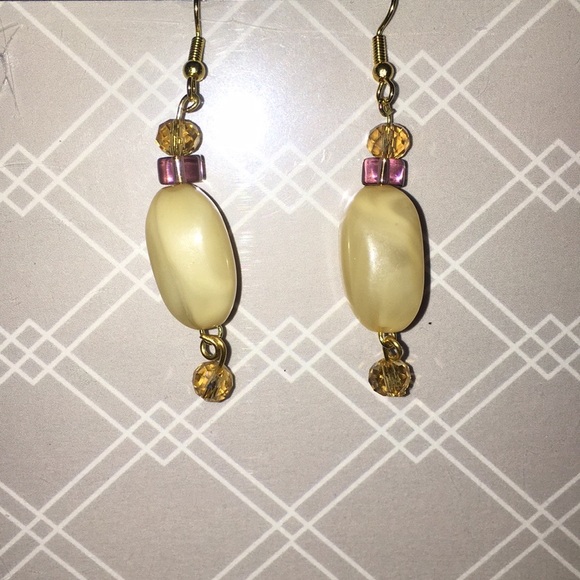 ⭐️Alabaster stone and beads - Picture 2 of 3